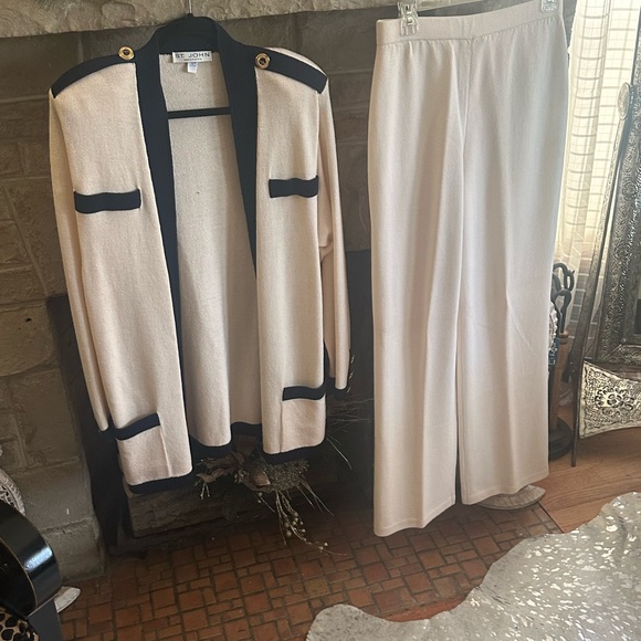St. John vintage crème and black pants cardigan set large - Picture 10 of 11